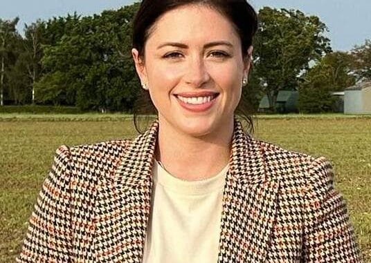 Chloe Melas Photo Chloe Melas Photo